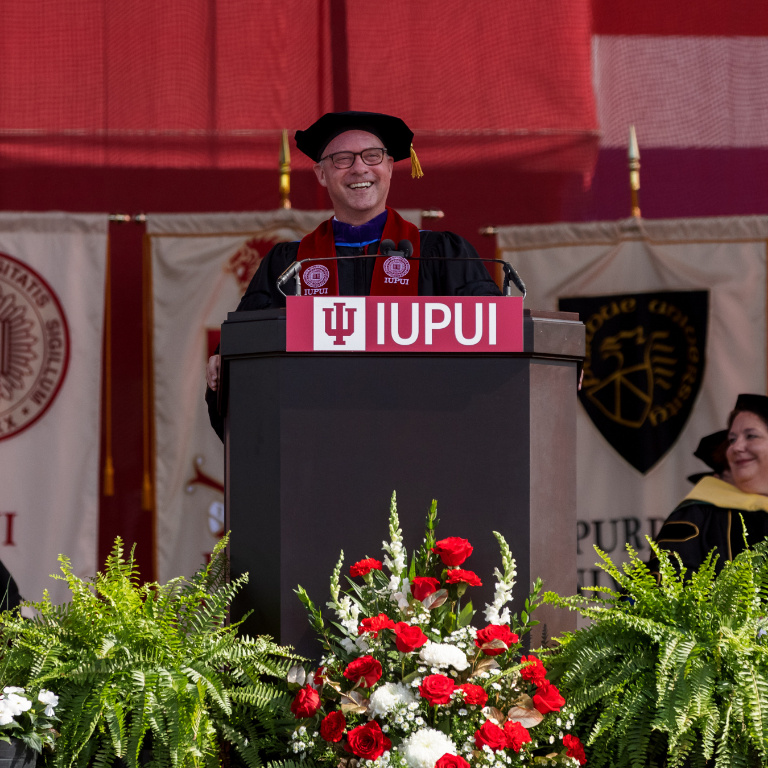 Klein delivers remarks at may 2022 commencement